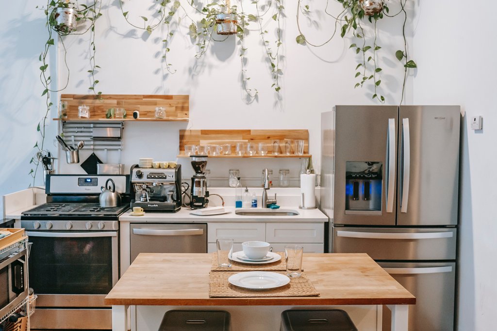 Essential Appliances for Your Kitchen. Photo by Charlotte May of Pexels.